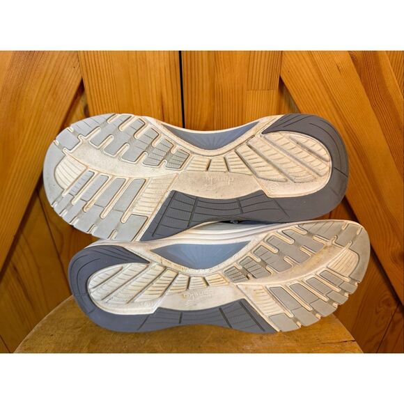 Dansko Size EU 40 US 9.5-10 Sneakers Pace gray and white nursing shoes Work Shoe - Picture 7 of 8